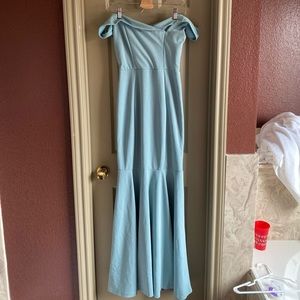 Off the shoulder mermaid dress only worn ONCE.